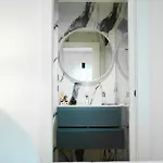 N-149 Luxury Бари