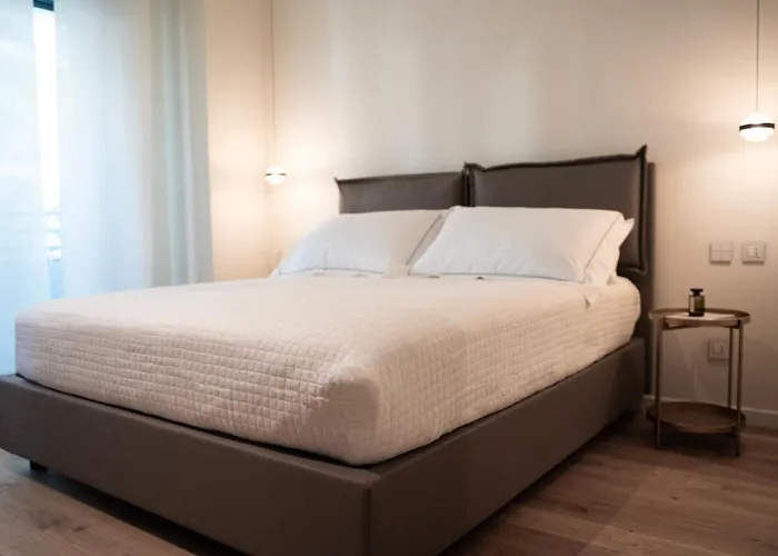 N-149 Luxury Apartment Bari